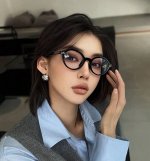 P80香奈儿 新款 可自配近视哦 小清新光学眼镜架 男女款时尚百搭耐看型号：3237