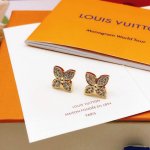 p70编号Led0328 【Lv*最新款梅花菱形镶钻耳钉】一致Zp黄铜材质