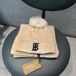 巴宝莉套装Burberr新款围巾帽子两件套 保暖又时尚休闲百搭