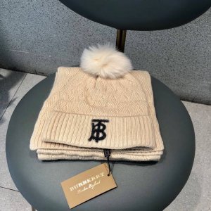 巴宝莉套装Burberr新款围巾帽子两件套 保暖又时尚休闲百搭