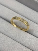 奢品推荐 超窄Love满天星对戒尺寸5678美号 现在的情侣十有八九都会选择Love戒指，搭配感十足，为平时生活佩戴方便。 Love系列日常佩戴还是很百搭的，高