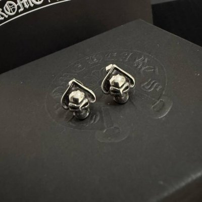 新款 专柜品质 Chrome Hearts 克罗心骷髅头耳钉 进口电镀工艺 精工 正品开模潮流时尚必备 男女均可佩戴 情侣款同款 摇滚朋克泰银风格 复古元素 潮