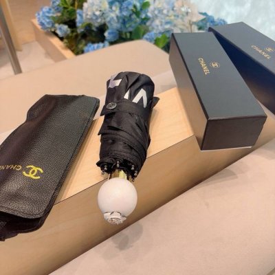 Chanel 香奈儿 珍珠手柄 五折手动折叠晴雨伞 选用台湾进口Uv防紫外线伞布 原单代工级品质 2色