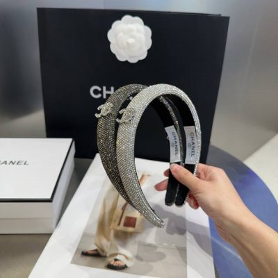 配包装盒 chanel 香奈儿 新款小香发箍 闪亮的小钻石 实在太美了 女神必入哦