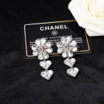 小香 Chanel 新品耳环 代购级别 一比一品质 香奈鹅 系列 经典Cc Logo 风格高级百搭 高级感爆棚 现货