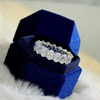 s0183 Hw 海瑞温斯顿 椭圆钻 排钻戒指 超闪满钻戒指 Blingbling 独家订制 超高级别 进口S925纯银材质电镀厚金 主钻升级5A高碳钻 上手叠