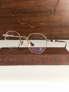 钛 New 细节控推荐Chrome Heart 十字精雕马蹄花元素满满 精工打造 ch8287 Size 51-20-150