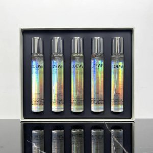 高品质/180 罗意威试管香水五件套15Ml。配礼袋 21205903编码！15Ml×5 内含:男香Edt+Edp+女香Edt+Edp+古龙水 事后清晨最大的亮