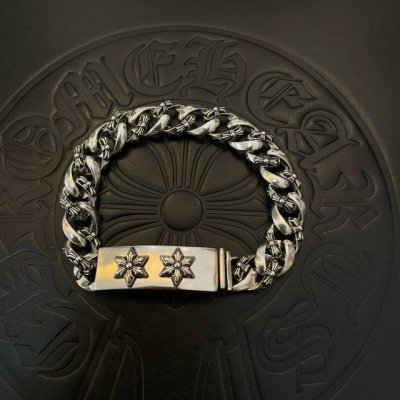 专柜品质Chrome Hearts克罗心 经典复古十字花六星茫手链，凹凸造型不同的花纹设计风格 呈现出与众不同 十字架 童军花是克罗心的志 所以更经久不衰 正品