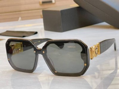 Versac* 范思*哲新款太阳镜，Model：Ve 6755，Size：66口9-145