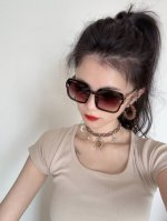 p80 Lv 2025新款女士方框太阳眼镜 开车墨镜 新款太阳镜 时尚大方 舒适轻盈 精致奢华 超轻 型号：L8130