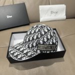 配盒子布袋 Dior 迪奥 新款原单棒球帽 Dior老花 复古韵味十足 专柜断货热门 1:1开模订制 原版帆布料+头层牛皮 纯棉内里 轻盈透气 质量超赞 基础头