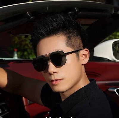 Gucci 2025 新款男女情侣款太阳镜多边形墨镜Ip电镀永不褪色 超轻超有弹性整幅眼镜无螺丝重要的是压不坏 高清尼龙镜片、精湛的工艺 原版材料 休闲大气不挑