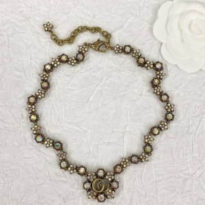 原版开模 编码 Cn011 1720395 gucci项链经典热销款火爆上新 酷奇七彩炫钻水晶项链 跟欧泊石色彩非常接近 偏光Bling Bling 的很特别