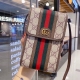 120 Gucci 手机包包 ophidia系列 一个男女可用的手机包 生活出门不需要带现金的时代，这个包完全可以满足你日常使用 内含卡片槽位，简单方便时尚大方
