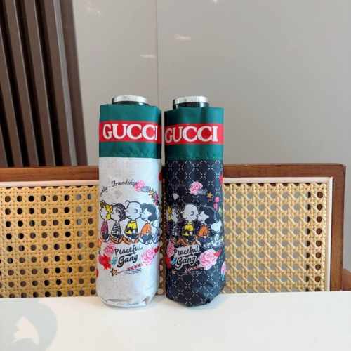 Gucci古奇 新款 五折伞 热卖款 时尚指数爆表 不论晴天雨天使用都相得益彰 拥有它感受风从身体经过的感觉 留下沁人的芬芳 时尚达人必备哦 原单代工级品质，台