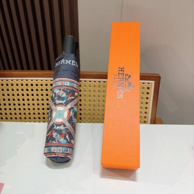 爱马仕 Herm S 新款 极品H家三折自动伞重磅呈现 以其精湛的工艺技术和源源不断的想像力 新涂层技术伞布 带来令人惊喜的遮光效果 让防晒及隔热性能更优保障