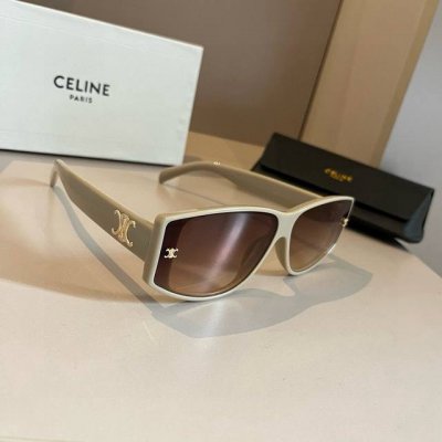 celine 赛琳太阳镜 celine是一个法国轻奢品牌 品牌创立于 1945年 总部位于法国巴黎 品牌品牌风格浓烈 酒 脱独立 时刻挥酒自如 彰显魅力 这款方