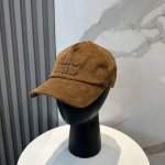 Miumiu缪缪限定新款灯芯绒棒球帽 灯芯绒纹理鸭舌帽 非常耐看的一款棒球帽~男女同款 日常出门 自带氛围感 偶尔换换感觉真的太棒了