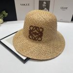 跑量 loew 夏天来了 海边度假风草帽Get起来 超级适合海边度假拍照必备单品 姐妹们赶紧戴起来美美哒拍照了