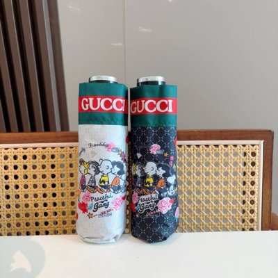 Gucci古奇 新款 五折伞 热卖款 时尚指数爆表 不论晴天雨天使用都相得益彰 拥有它感受风从身体经过的感觉 留下沁人的芬芳 时尚达人必备哦 原单代工级品质，台