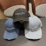 dior迪奥官网同步新款发布 D家牛仔棒球帽，整个帽子质感超级好，上头效果很Nice超级火爆
