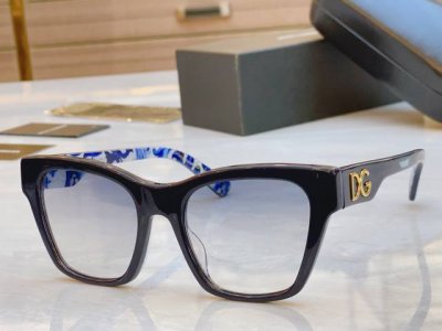 Dolce & Gabban* D*G新款太阳镜 Model Dg4384 Size 53口20-145