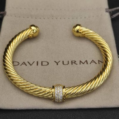 david Yurman 7Mm黄金色圆珠白钻手镯。建议适合佩戴的手围16-20Cm