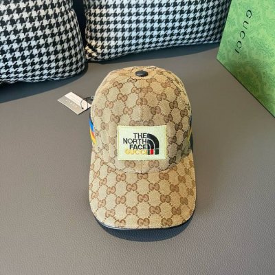 P80 配盒子布袋，Gucci 古奇 新款原单棒球帽， 北面刺绣！专柜1:1，进口帆布+头层牛皮，代购热门，男女可用百搭款，质量超赞！基础头围56，贴片可调节。