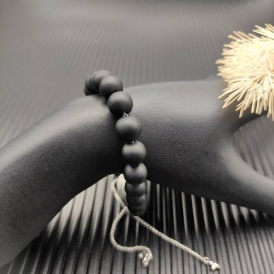 David Yurman 8Mm伸缩磨砂黑玛瑙系列手链。 编号Dysl-035