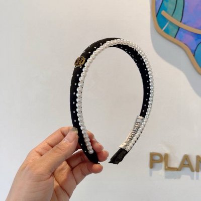 配包装 P60 Hermes 爱马仕 韩国新品小清新珍珠发箍，佩戴舒适无压力，造型搭配必备！时尚外出百搭款发饰！