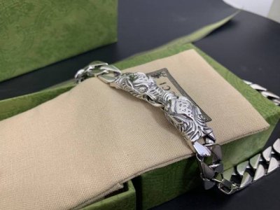 小号 到货 Gucci 古驰 新款互扣式虎头项链 长度：60Cm