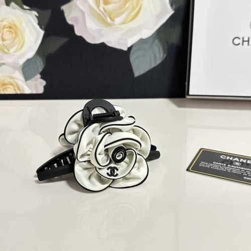 特P60（单个）配专柜包装 chanel（香奈儿）最新山茶花爆款来啦 中古Vintage复古五金抓夹 优雅的Girl值得入手 非常好搭配 气质有品位