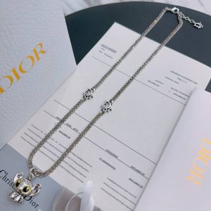 Dior新款 迪奥项链原单货专柜新款开模复古潮流时尚必备 男女均可佩戴 情侣款同款 摇滚朋克泰银风格 复古元素 潮流百搭 官网同款项链最新款链条档次更高明星经典