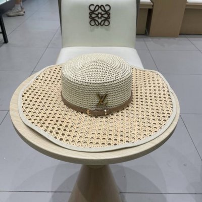 lv新款草帽，镂空设计，旅游必备，头围57Cm