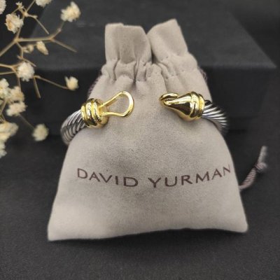 David Yurman 7Mm金色钩头手镯。建议适合佩戴的手围15-20Cm 编号Dysz-117
