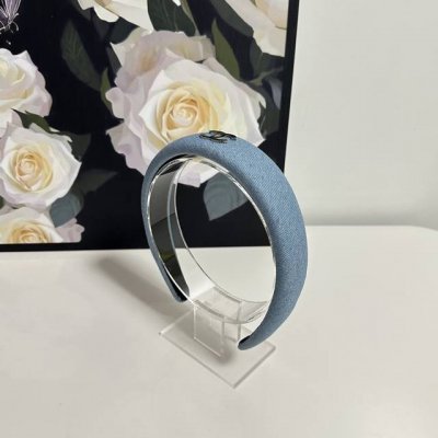 特 配专柜包装 Chanel 香奈儿 最新官网同款发箍 小仙女入手 特殊材质 不嘞头 可盐可甜～