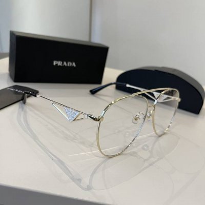 prada 普拉达 界级大师制造. 太阳墨镜 高档 潮流时尚百搭男士 女士款百搭瘦脸太阳镜 高品质 ！开车太阳镜 ！