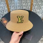 lv路易威登 新款皮边编织平顶水桶草帽，出街必备超好搭配，赶紧入手！
