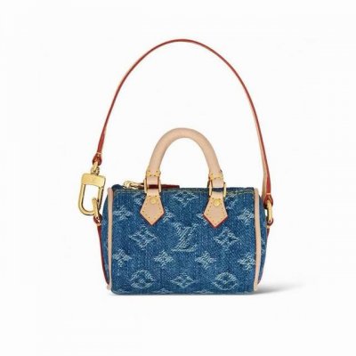 配链条新品Lv手提Mini牛仔布枕头包 Louis Vuitton 路易威登Lv迷你手提枕头包钥匙扣挂件 Speedy Monogram 包饰 M01882 本
