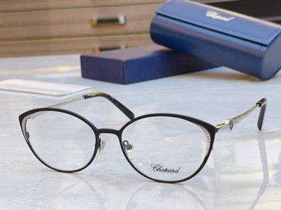 Chopar* 肖*邦新款太阳镜，Model：Vchf69Z，Size：55口17-140