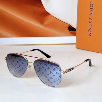 Louis Vuitto* mod Z5291U size: 51口17-145