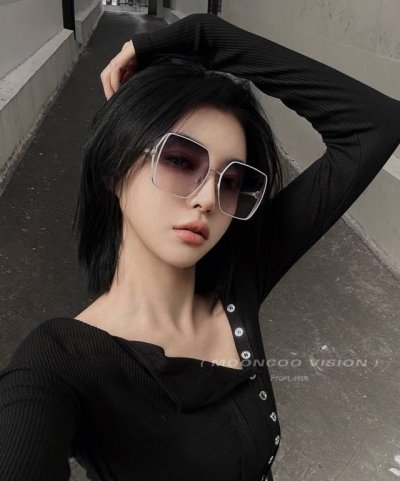 Gucci 2025开春新款 潮流爆款 时尚方框偏光太阳镜 高品质 佩戴舒适 网红潮款墨镜 女士高清偏光太阳镜 高品质Tr镜框 型号：G9638