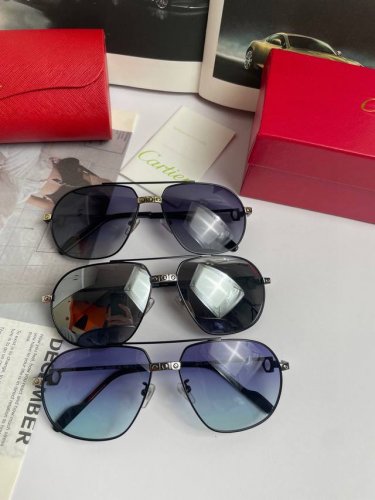 新款品牌 卡地亚Cartier原单品质男士女士同款偏光太阳镜 材质 高清尼龙镜片 金属合金Logo镜腿 看细节就知道大师手工制作设计 做工精致 高端大气 适合男