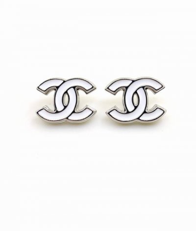 chanel 最新款白金白色Cc耳钉 一致Zp黄铜材质