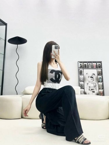 香奈儿小背心 搭外套单穿超爆 均码