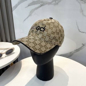 Gucci 古奇 经典原单棒球帽专柜1:1开模订制 最高版本 原版帆布轻盈透气 实物拍摄 四季百搭男女适用 基础头围56 贴片可调节