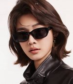 Gucci 经典的小框设计 不挑脸型 无论搭配大衣还是连衣裙都非常显气质尼龙偏光镜片预防紫外线 型号 G7106