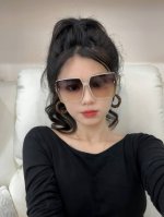 Tr尼龙系列 爱马仕 经典的方框设计 不挑脸型 无论搭配大衣还是连衣裙都非常显气质尼龙镜片预防紫外线 型号 H8780