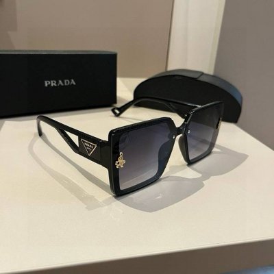 prada普拉达高端女太阳镜，遮阳修饰脸型眼镜